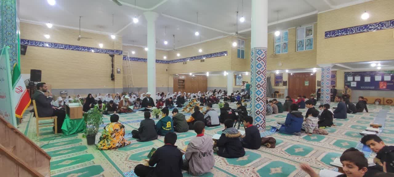 اجراي طرح هر مسجد يک پايگاه قرآني در کانون شهداي بانقلاندر کانون شهداي بانقلان