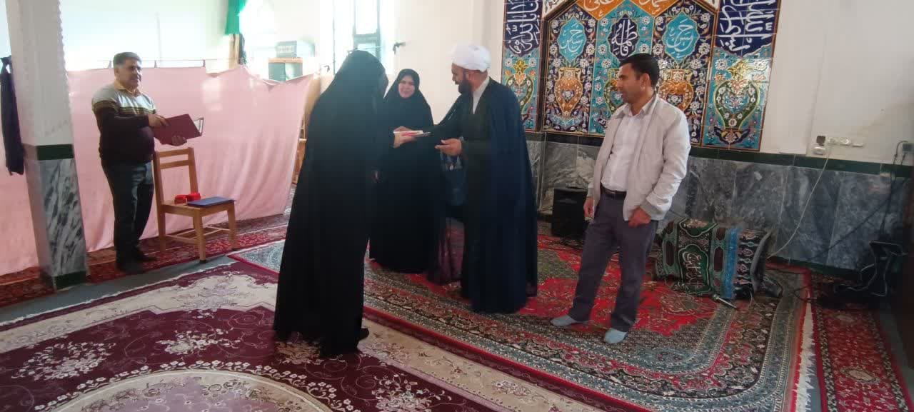 اجراي طرح لشگر فرشته ها در کانون زينب کبري شهرستان دره شهر